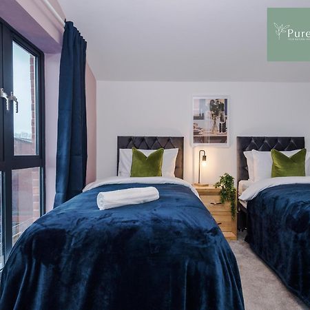 Stunning Five Bedroom Manchester House With Free Parking By Purestay Short Lets & Serviced Accommodation 외부 사진