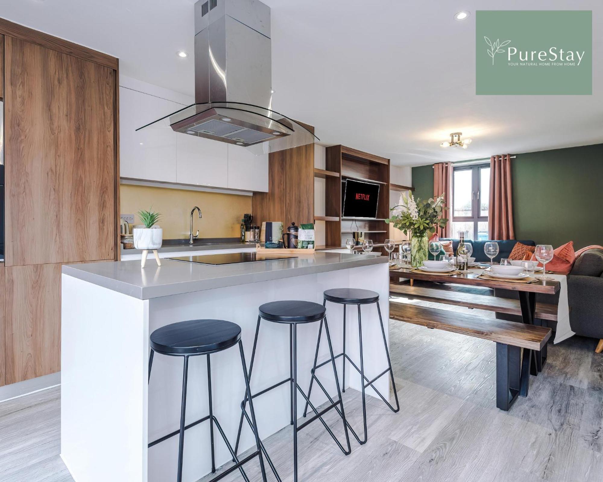 Stunning Five Bedroom Manchester House With Free Parking By Purestay Short Lets & Serviced Accommodation 외부 사진