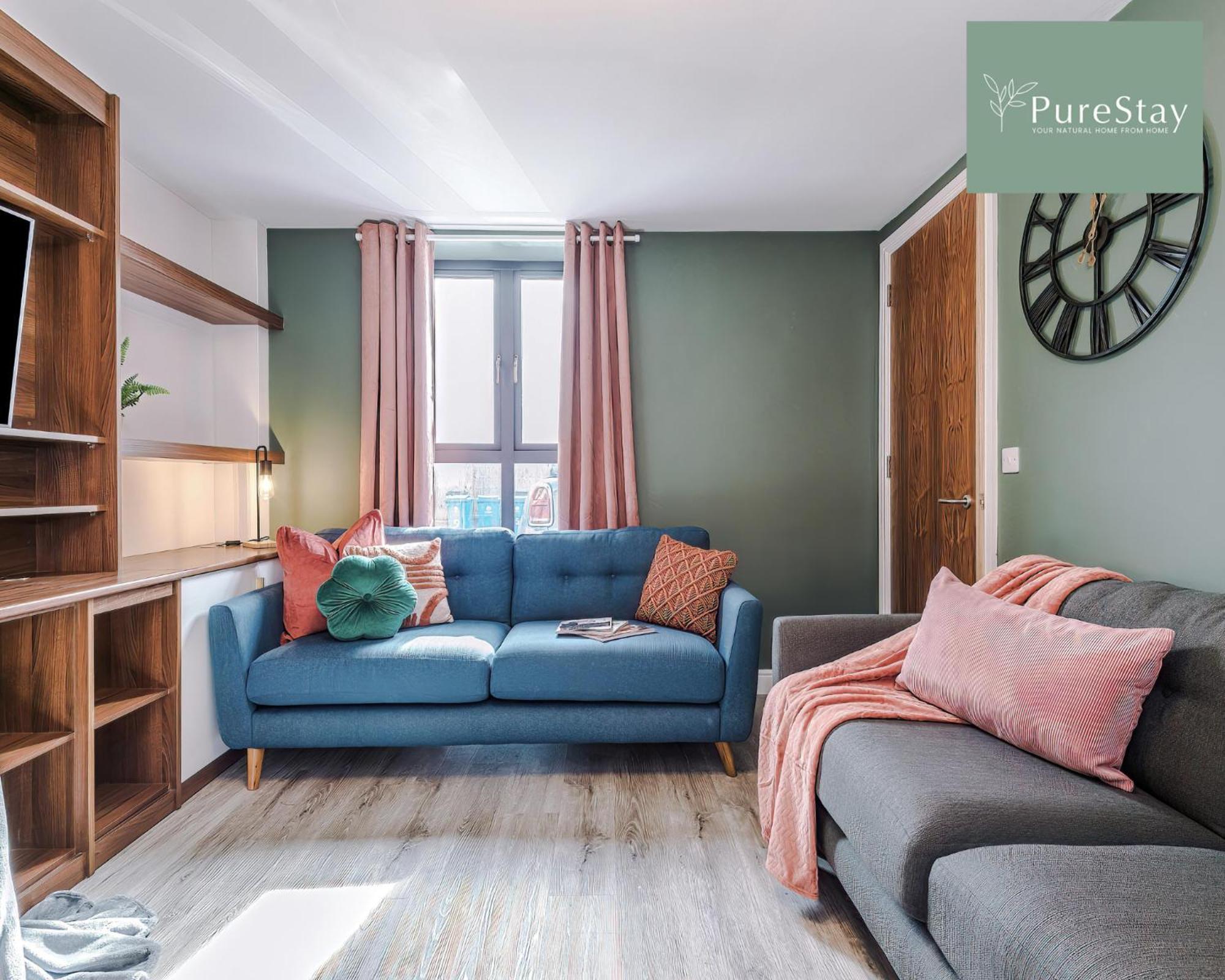 Stunning Five Bedroom Manchester House With Free Parking By Purestay Short Lets & Serviced Accommodation 외부 사진