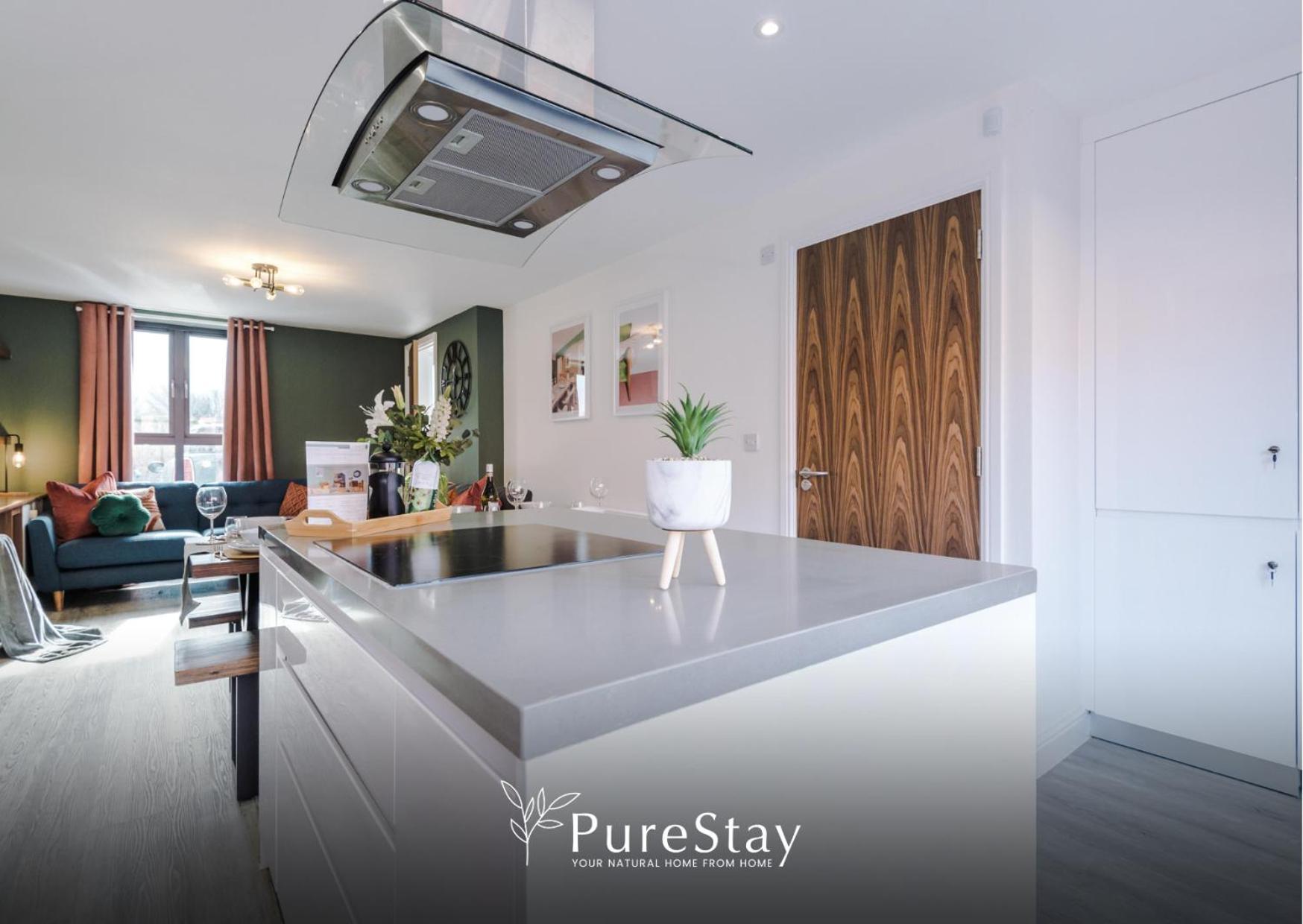 Stunning Five Bedroom Manchester House With Free Parking By Purestay Short Lets & Serviced Accommodation 외부 사진