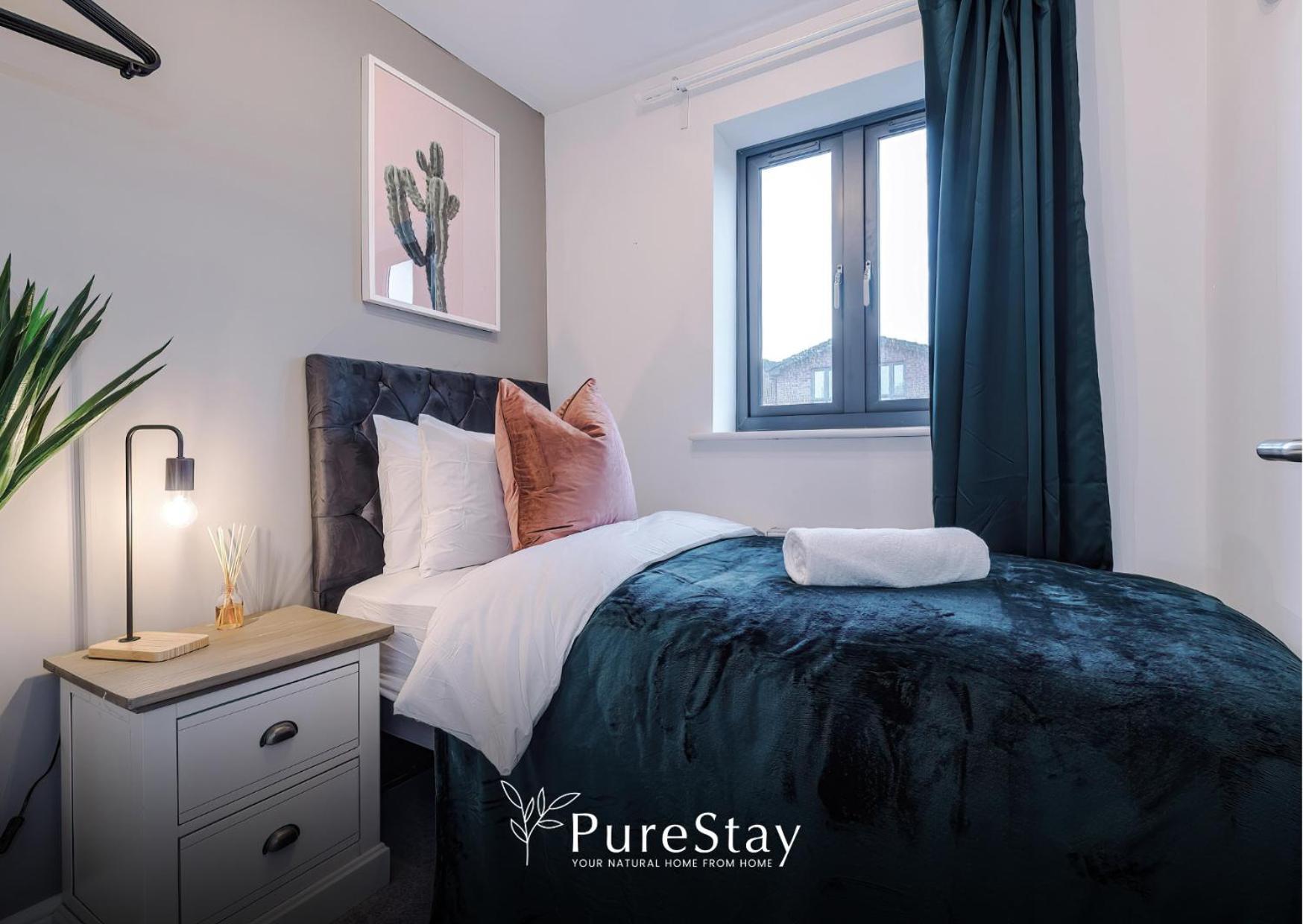 Stunning Five Bedroom Manchester House With Free Parking By Purestay Short Lets & Serviced Accommodation 외부 사진